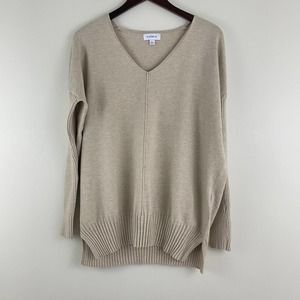 Evereve Beige V-Neck Sweater